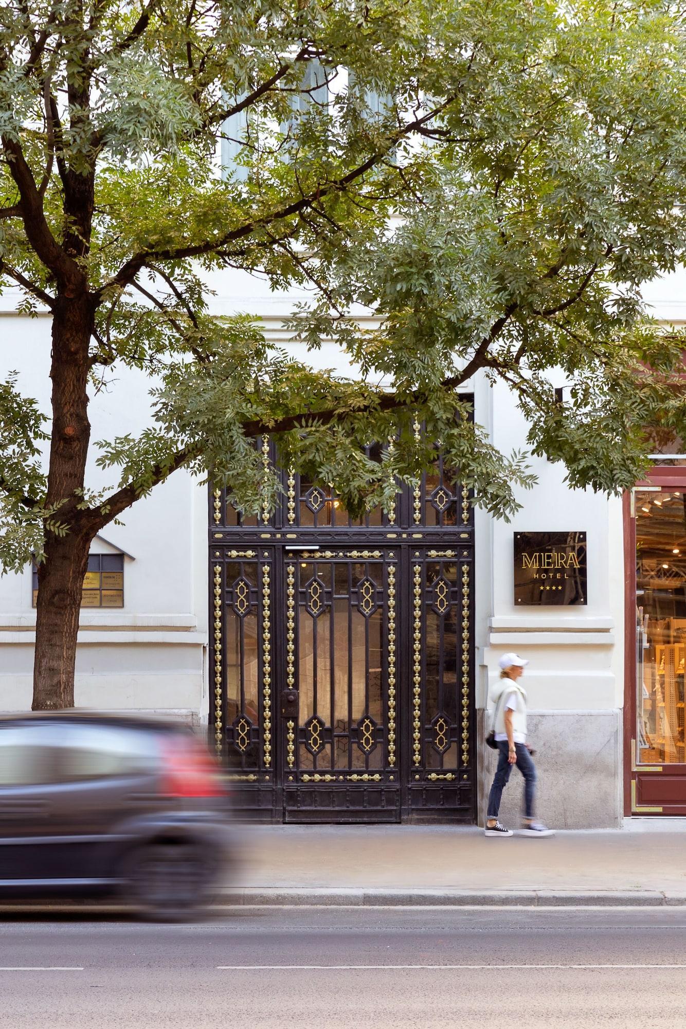 Mera Hotel Budapest Exterior photo